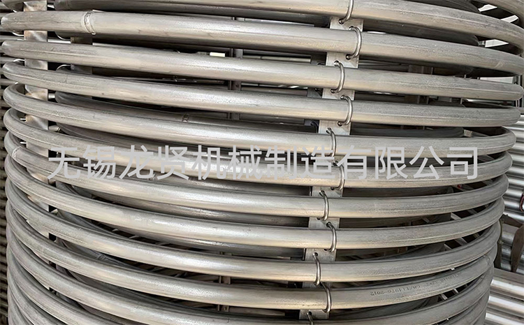 焊接不銹鋼盤管時(shí)，如何避免出現(xiàn)氣孔和裂紋？
